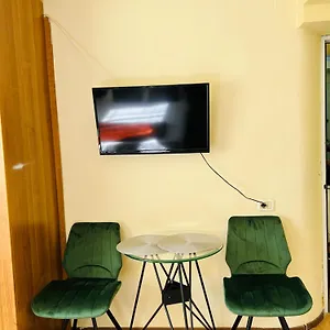 https://cozy-apartment-with-free-parking-on-premises.hotels-in-tirana.com
