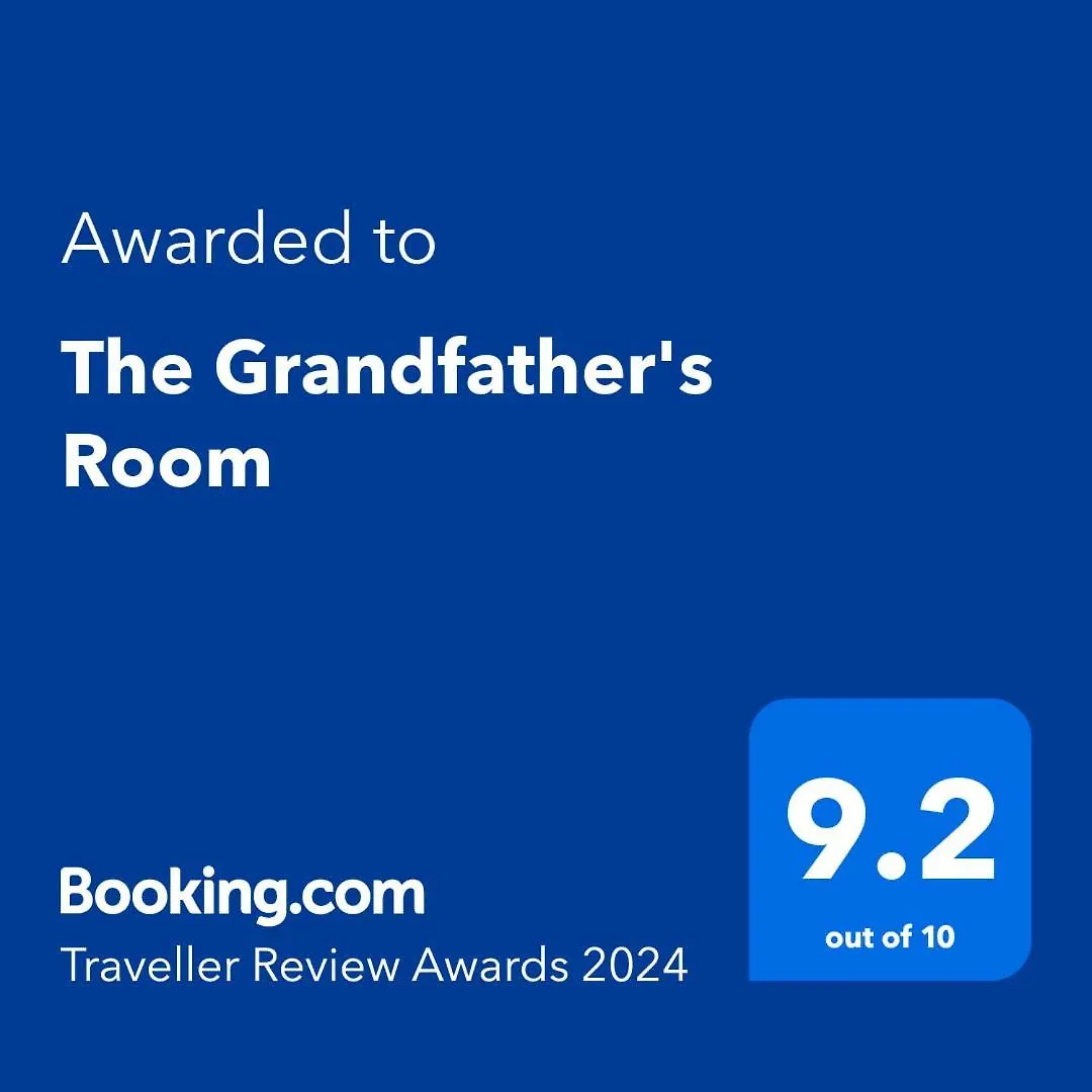The Grandfather'S Room Himare 0*,